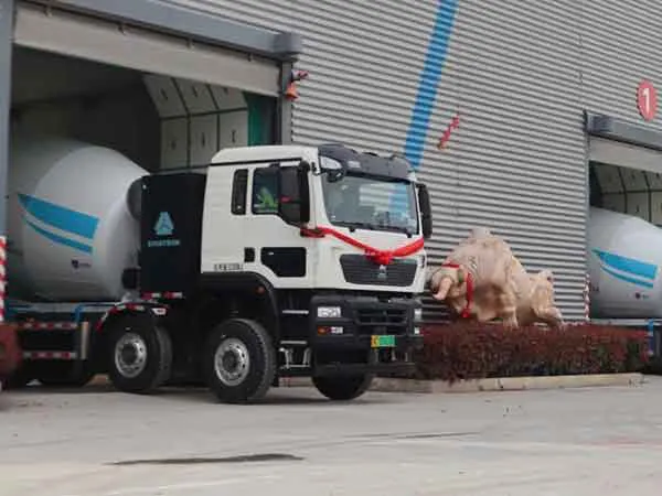 中国重汽新能源搅拌车